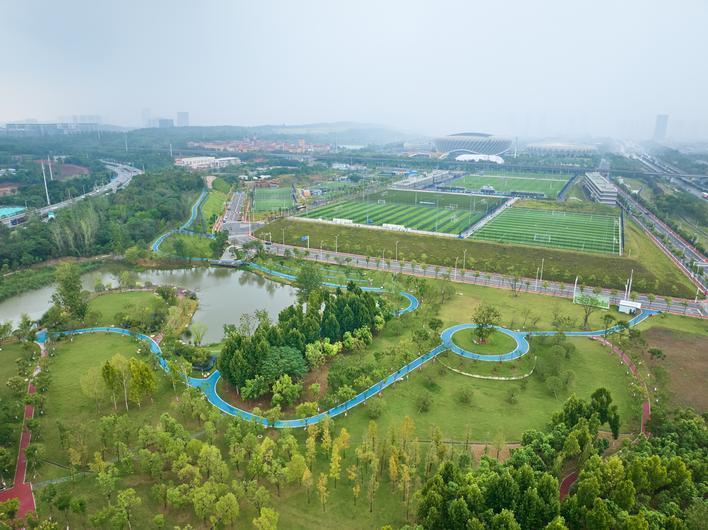 赏景＋健身涪陵首个体育公园投用(图1)