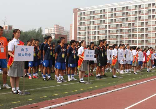 校园足球再添助力：中央财政5亿元支持41万所特色学校！(图1)